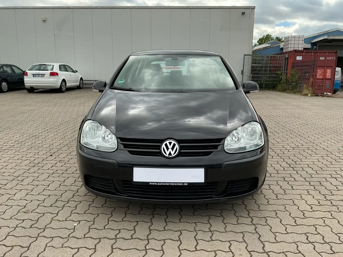 Volkswagen Golf V Lim. Trendline Schwarz - 2