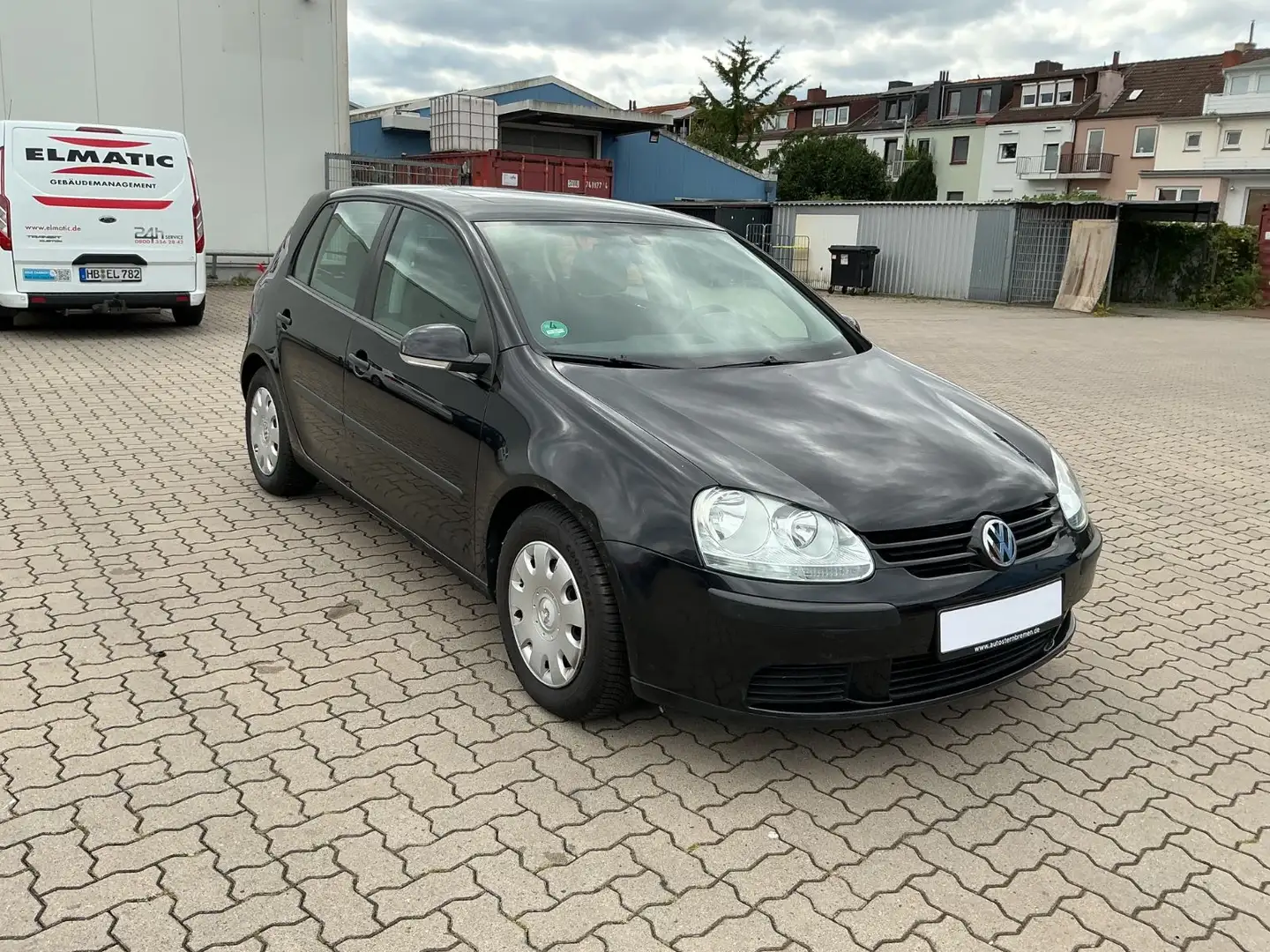 Volkswagen Golf V Lim. Trendline Schwarz - 1