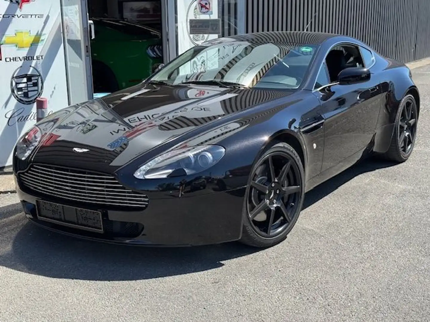 Aston Martin Vantage V8 4,3L 380CH BOITE AUTO Negro - 1