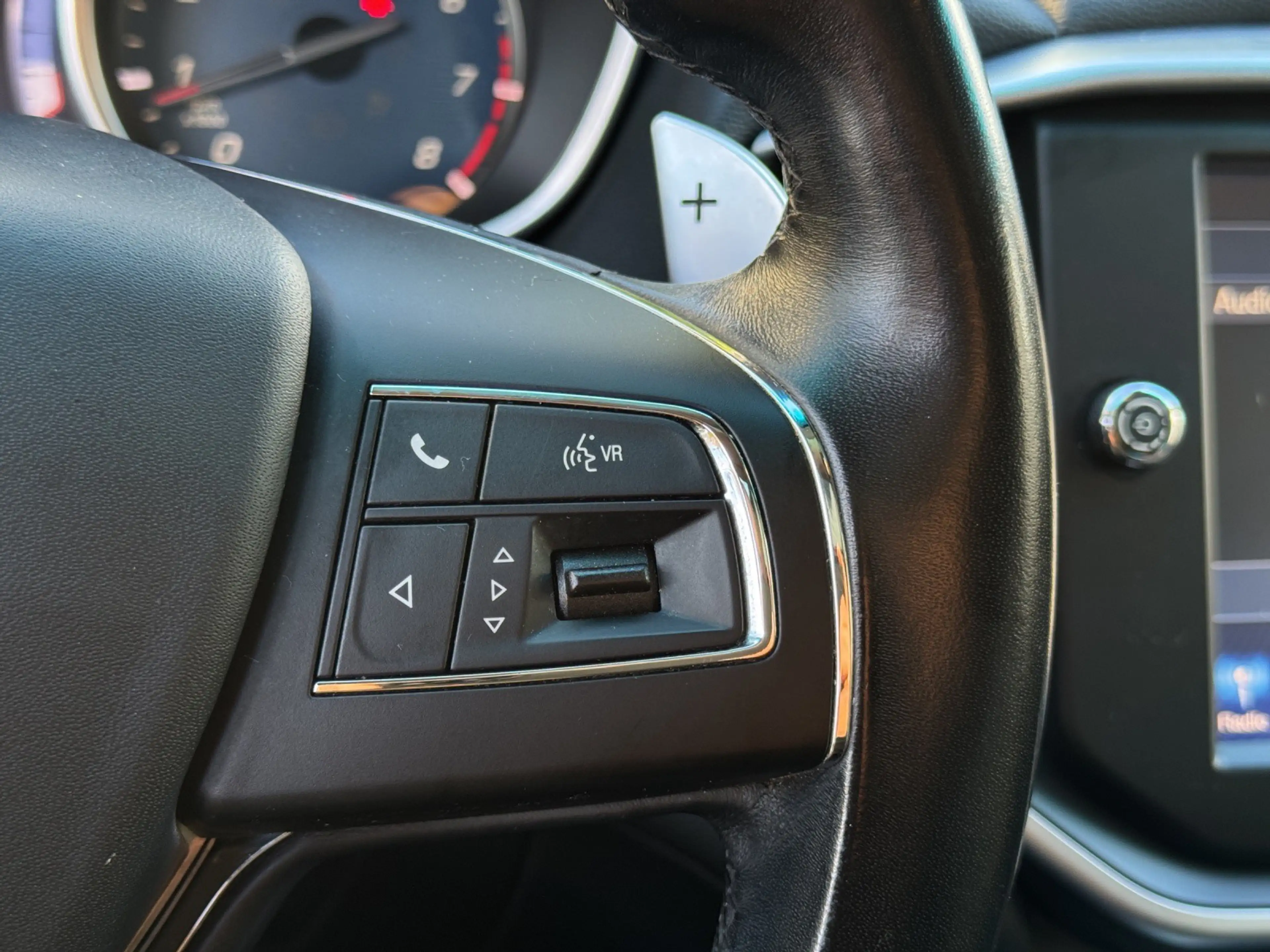 Maserati Ghibli SQ4 SSD Leder LED Navi RFK — photo 14