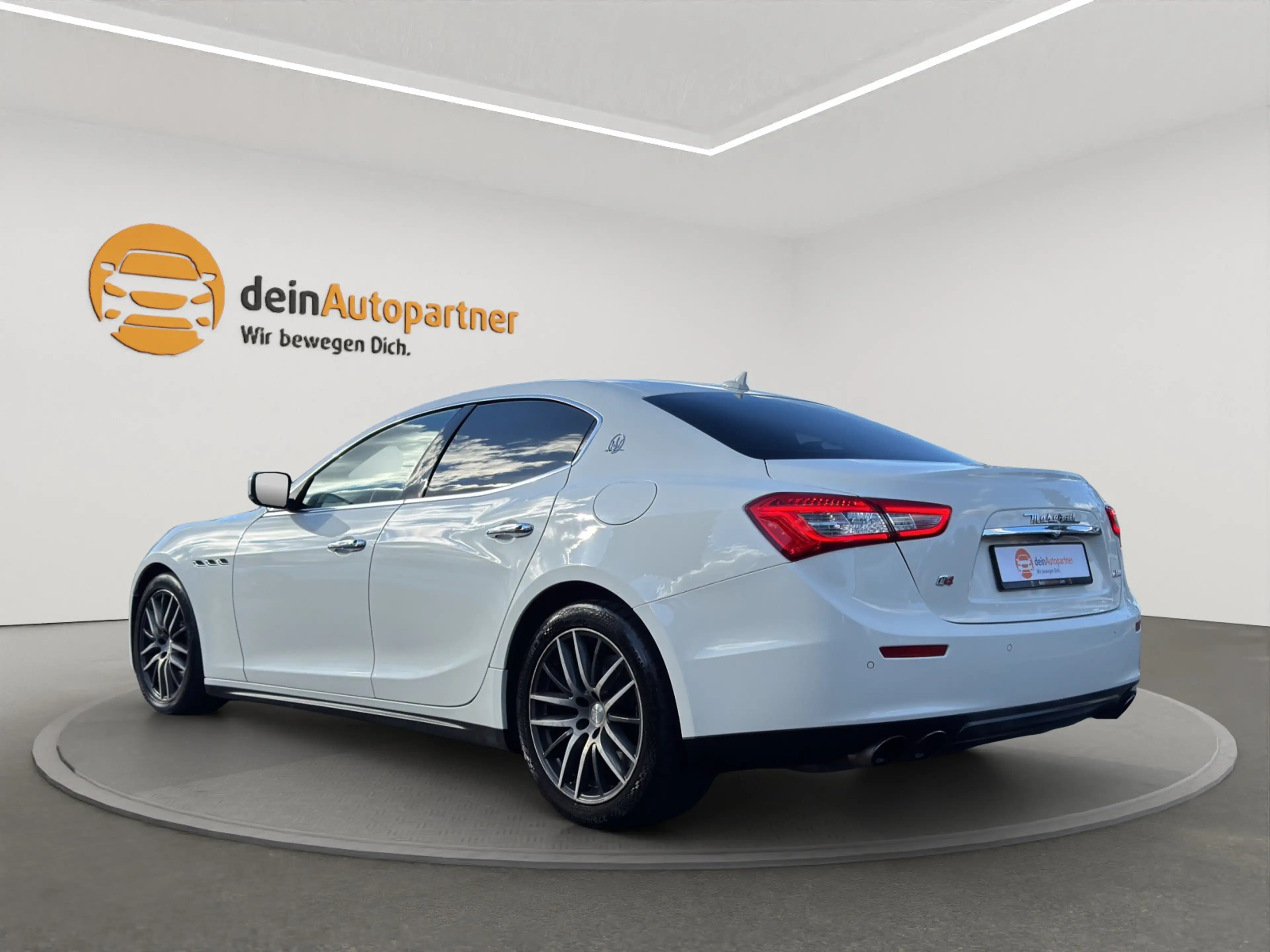 Maserati Ghibli SQ4 SSD Leder LED Navi RFK — photo 5