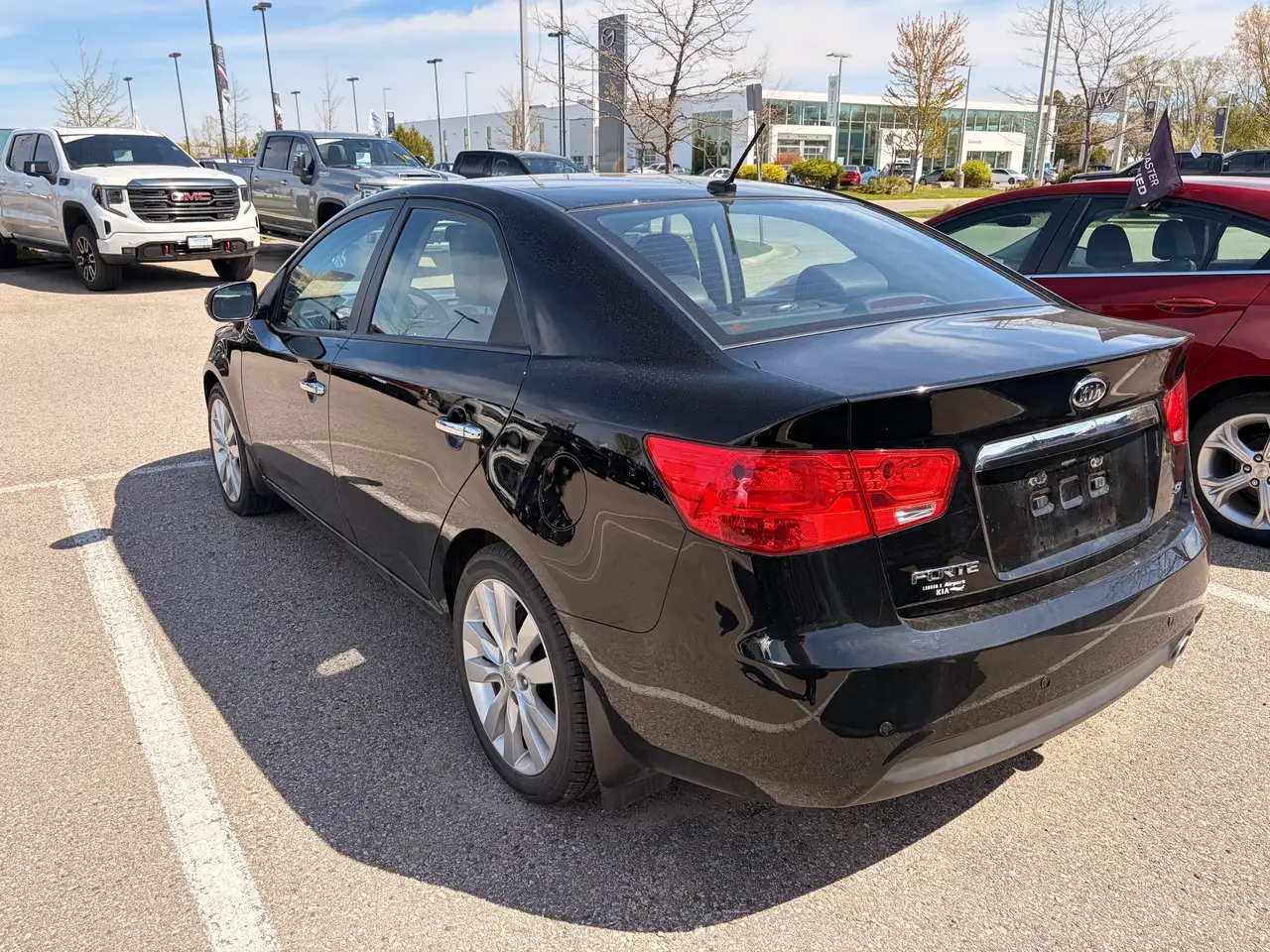 Kia Forte снимка Kia Forte