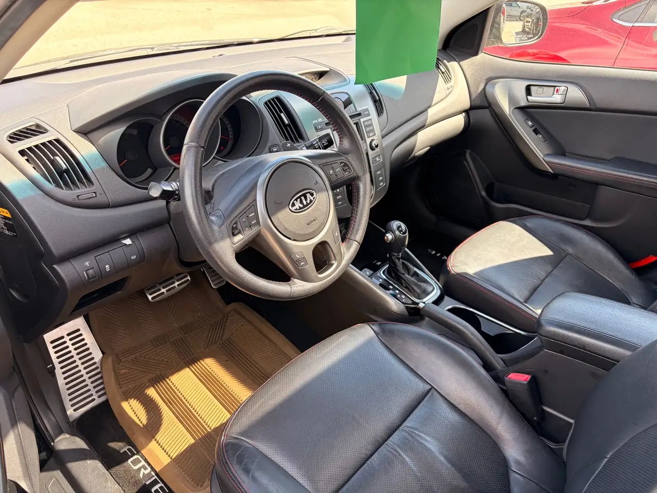 Kia Forte снимка Kia Forte