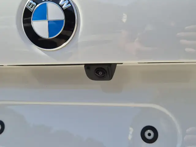 BMW 1 Series view 14