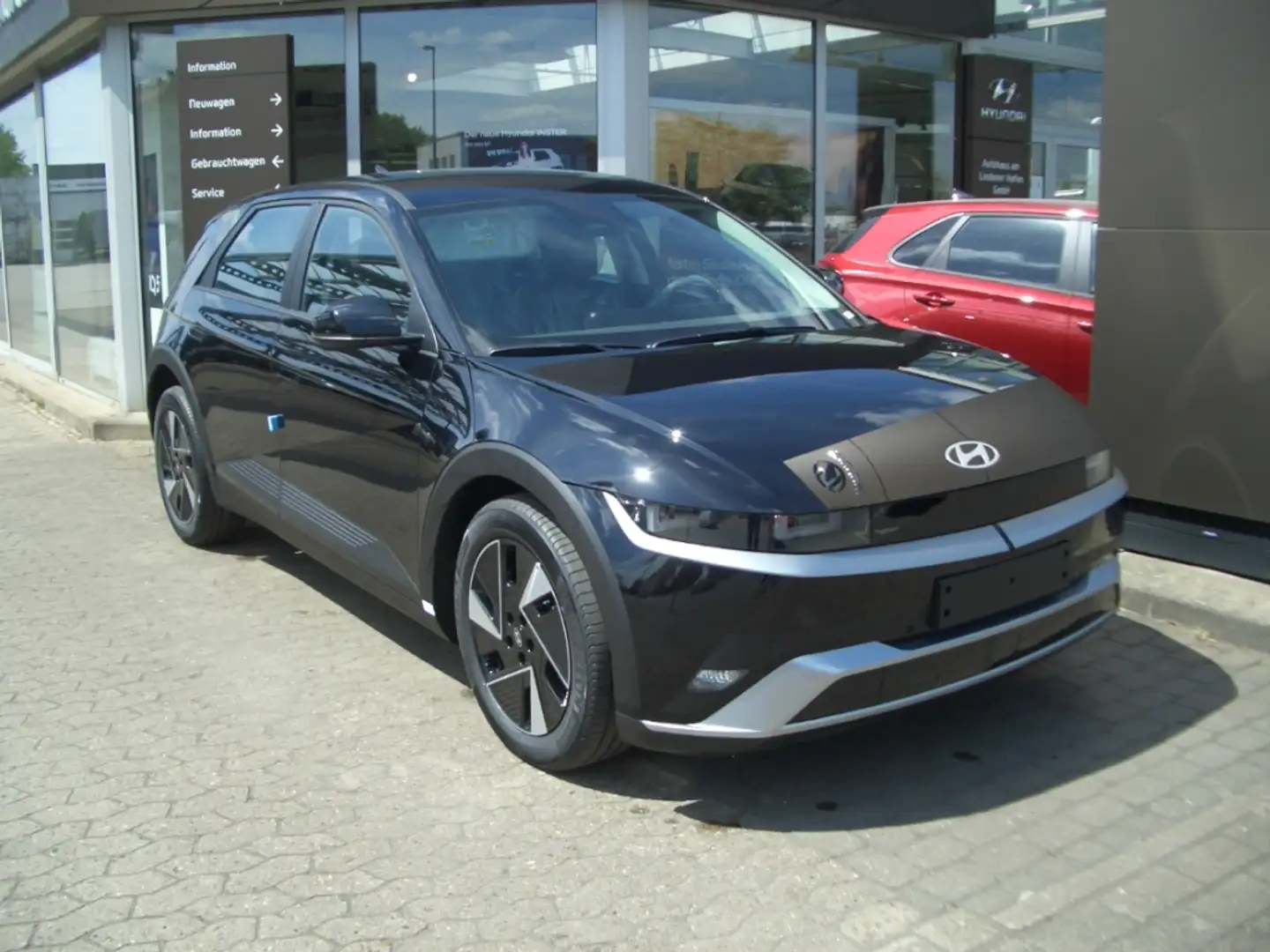 Hyundai IONIQ 5 FL MJ25 63 kWh 2WD Dynamiq, el. Heckklappe Noir - 1