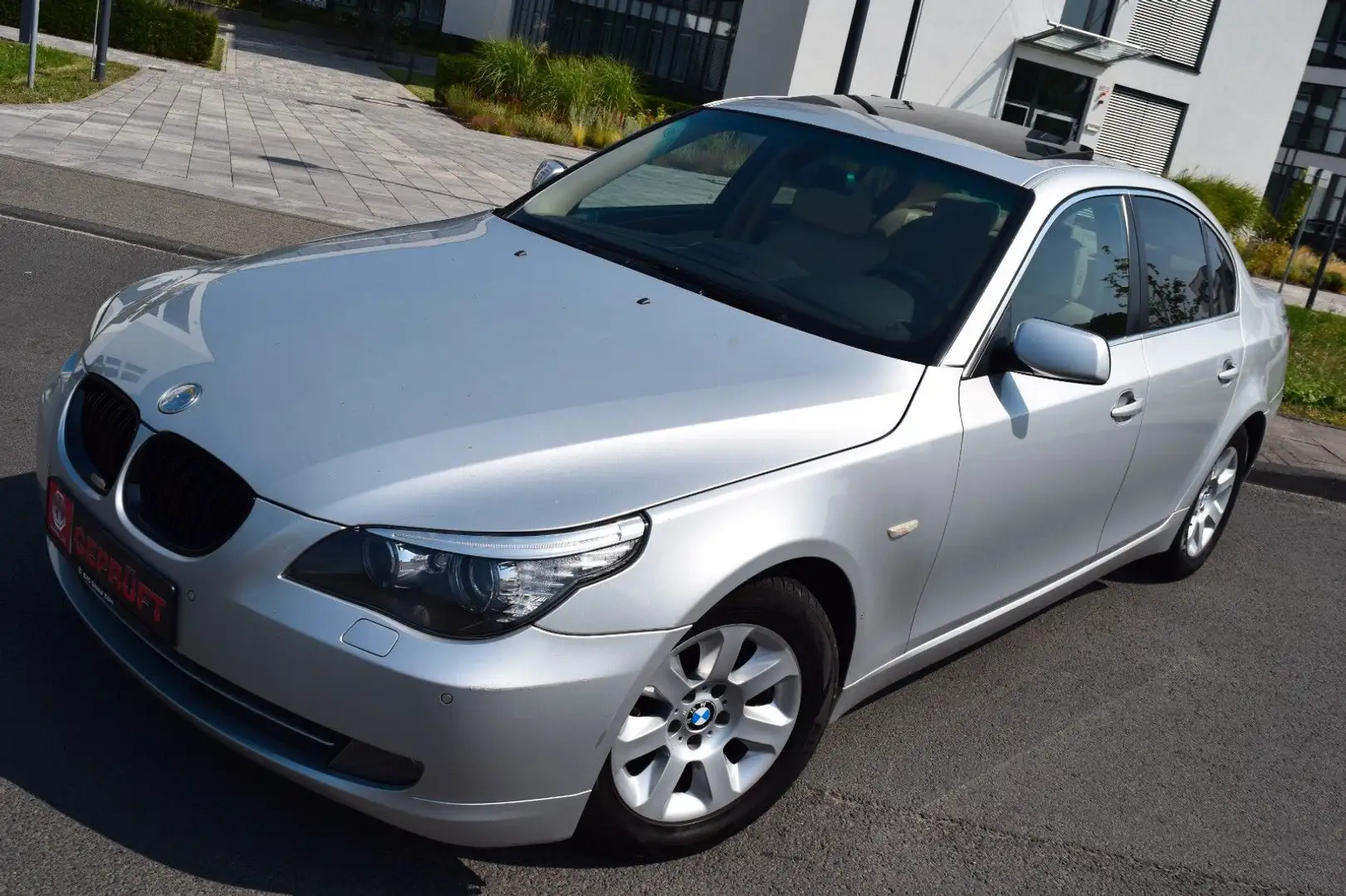 BMW 523 i,Automatik,Leder,SD,Xenon,Nichtraucher Argent - 2