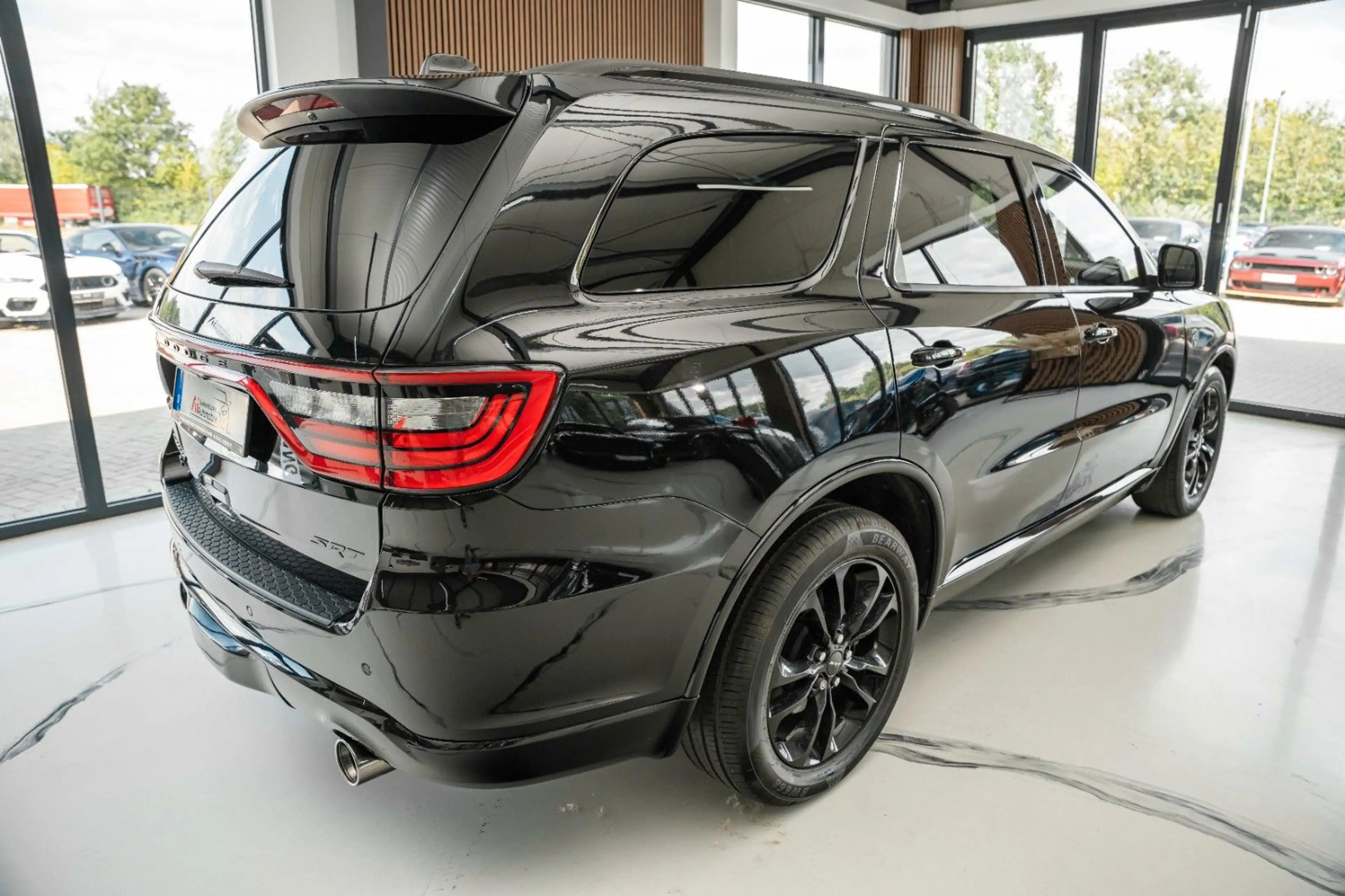 Dodge Durango 5.7 V8 AWD | LPG | Leder Rot | Black Opt — photo 5
