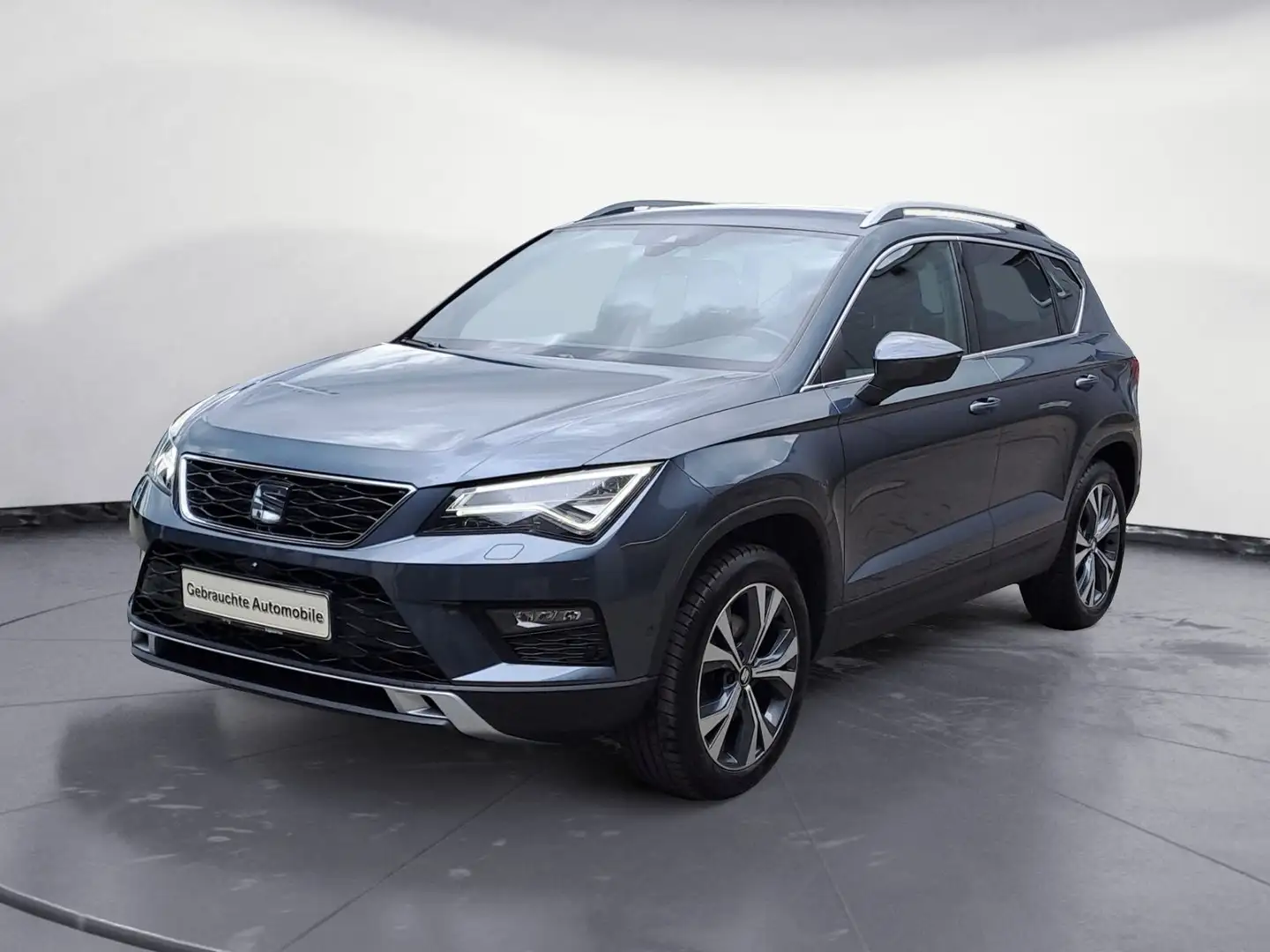 SEAT Ateca 2.0 TSI AHK Silber - 2
