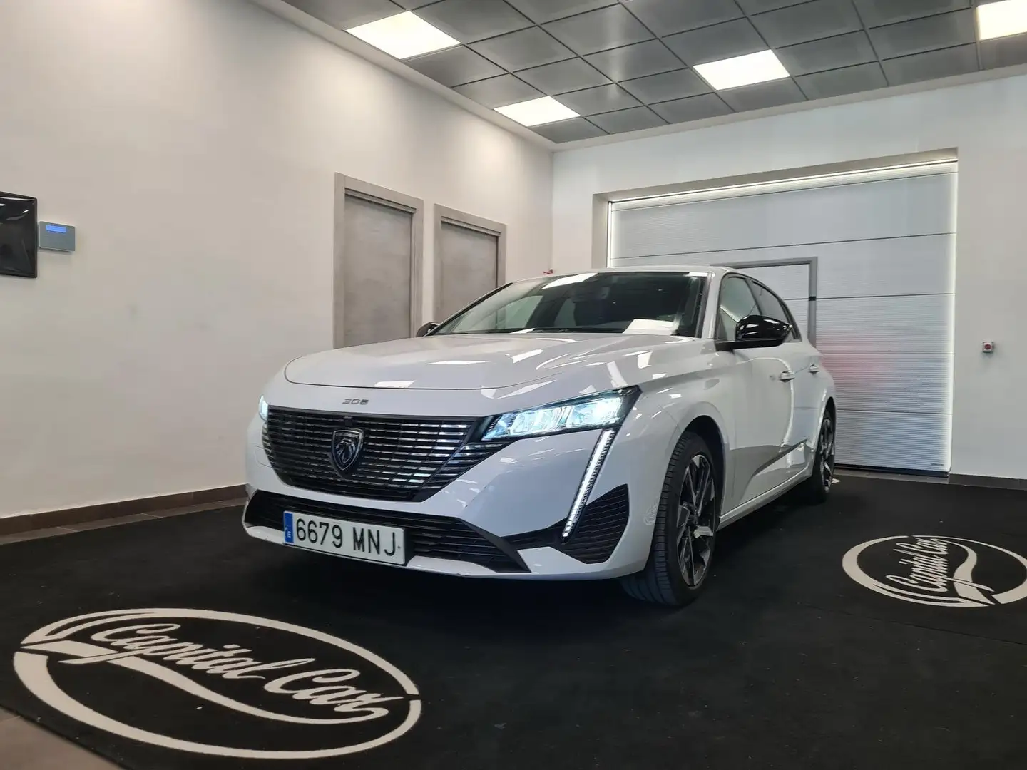 Peugeot 308 ALLURE PACK EAT8 130CV Wit - 1