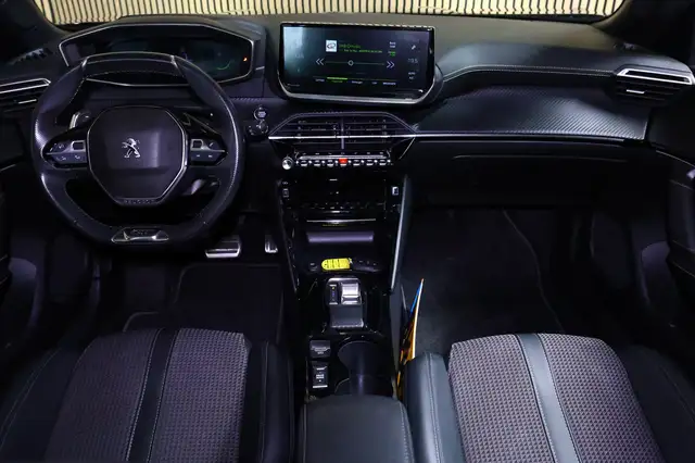 Peugeot 2008 view 2