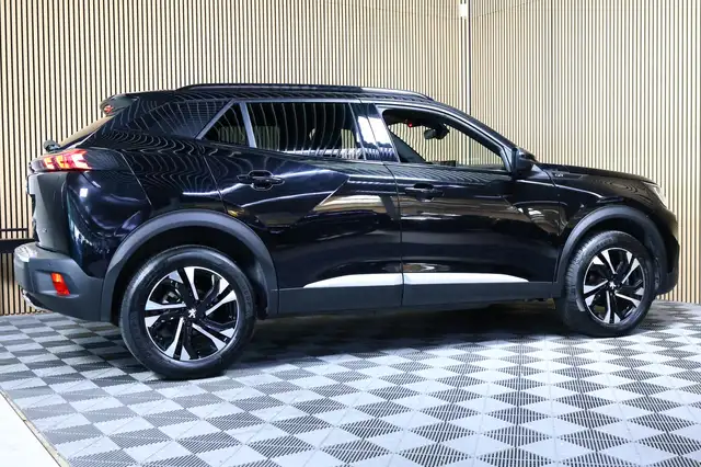 Peugeot 2008 view 6