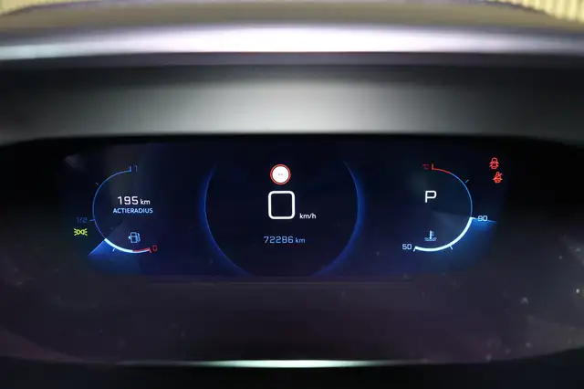 Peugeot 2008 view 16