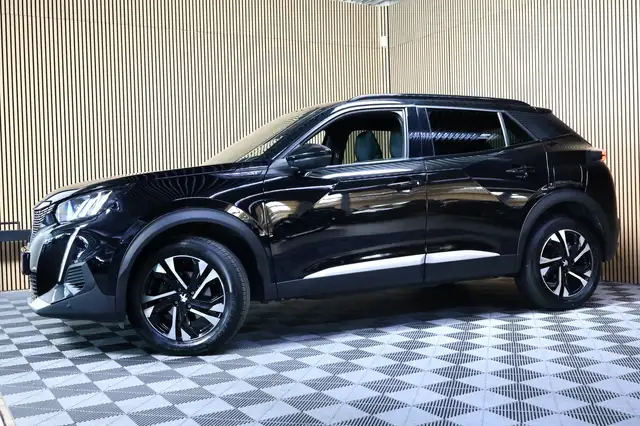 Peugeot 2008 view 9