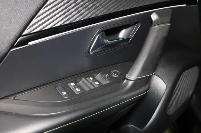 Peugeot 2008 view 12