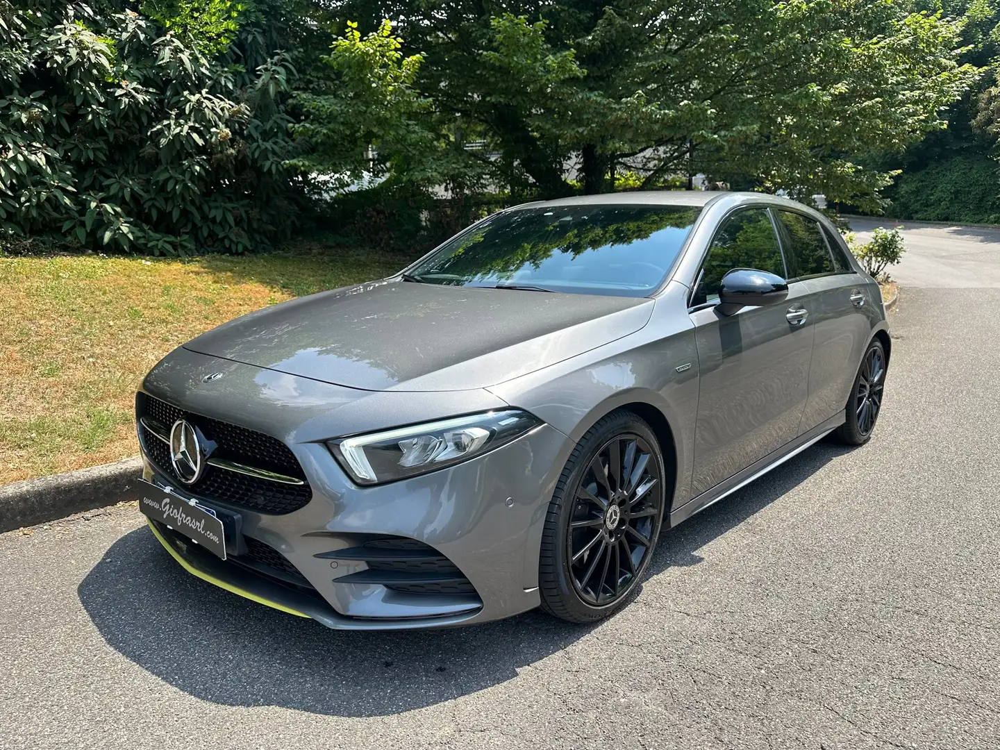 Mercedes-Benz A 250 Edition1 auto PACK LUCI Gris - 1