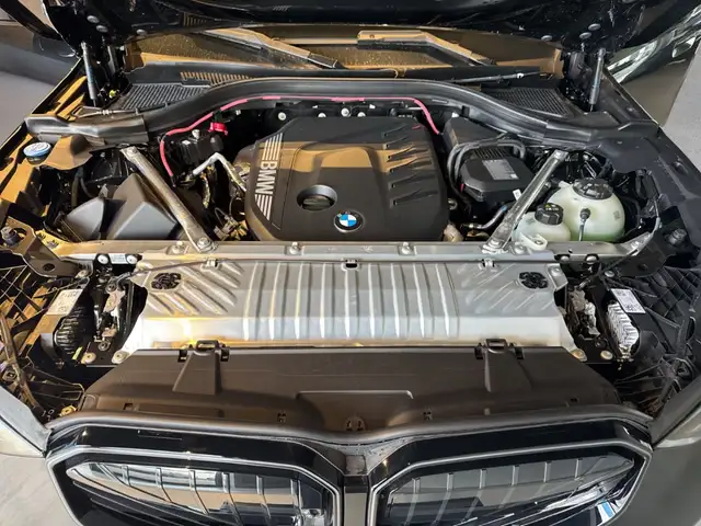 BMW X3 view 14