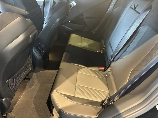 BMW X3 view 13