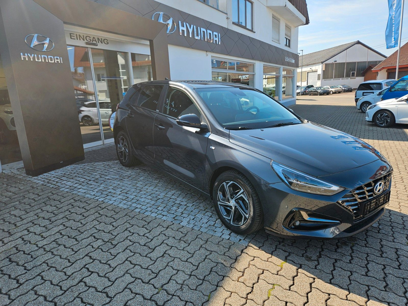 Hyundai i30 1.5 T-GDi Intro Edition Mild-Hybrid — photo 2