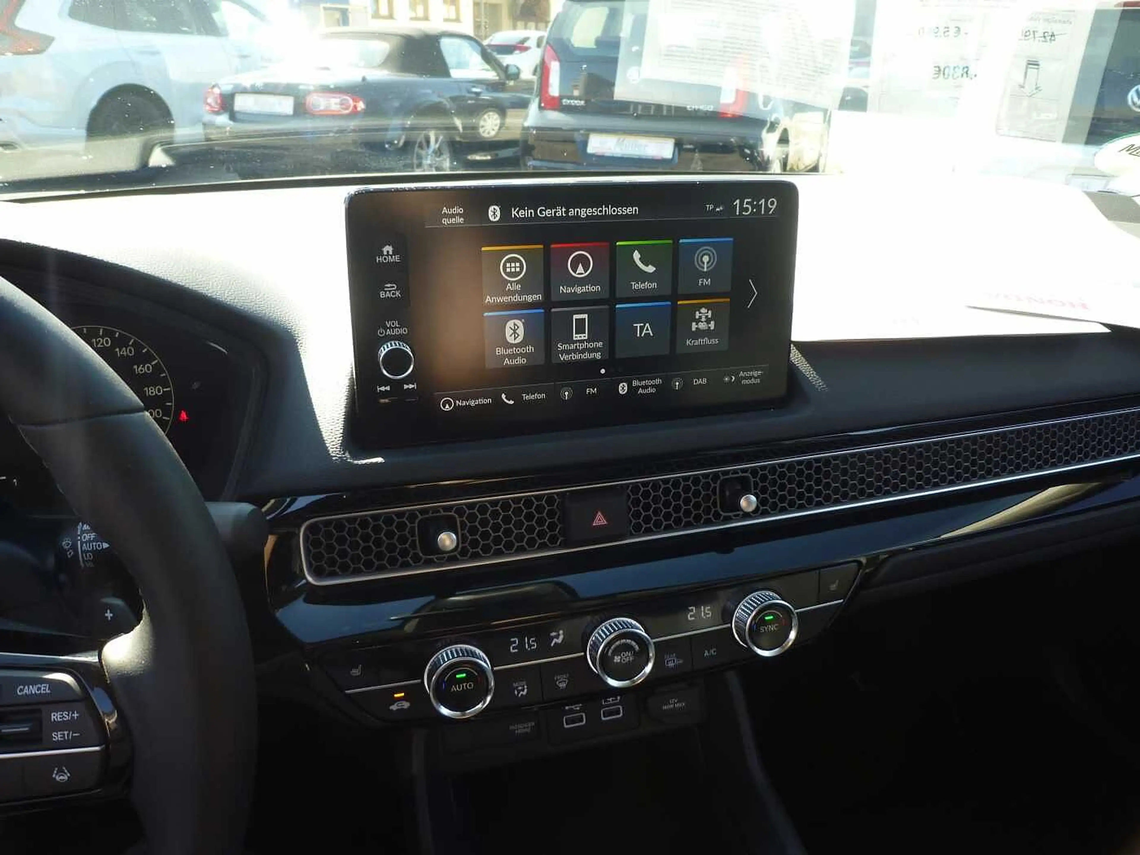 Honda Civic e:HEV 2.0 i-MMD Hybrid Elegance — photo 10