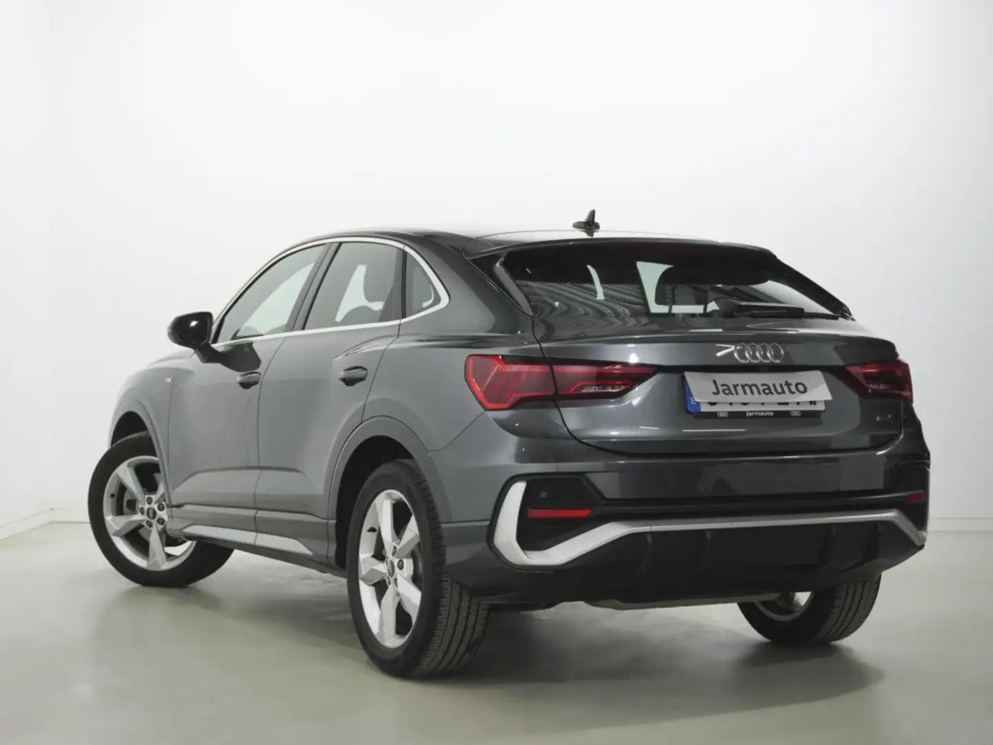 Audi Q3 Sportback 40 TFSI quattro S line S tronic Gris - 2