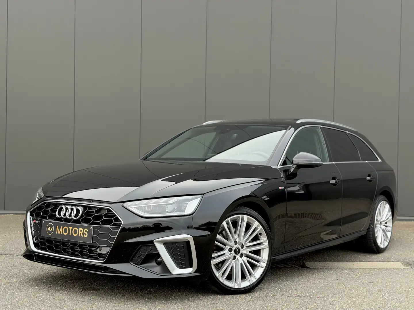 Audi A4 Avant TFSI 150cv S-Tronic - S-Line - Toit ouvrant Noir - 1
