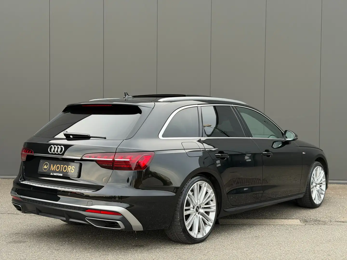 Audi A4 Avant TFSI 150cv S-Tronic - S-Line - Toit ouvrant Noir - 2