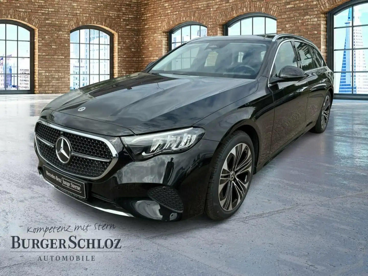 Mercedes-Benz E 220 d T-Modell Pano SpurW W-Paket PDC SHZ LED Чорний - 1