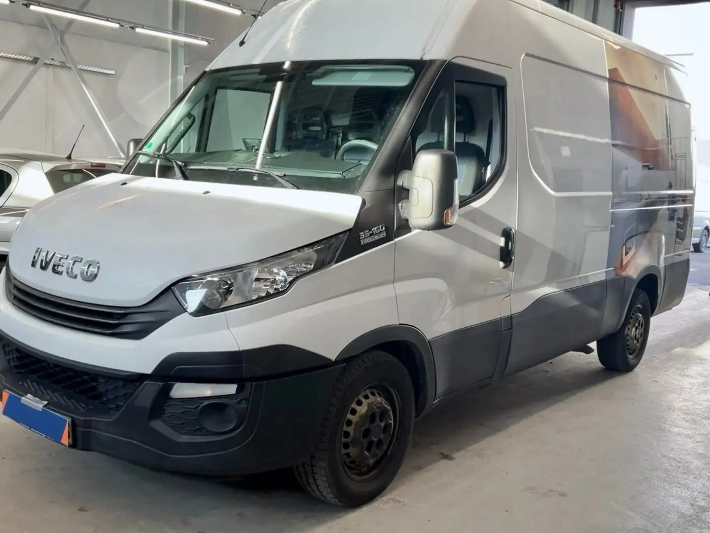 Iveco Daily 2.3D L3H2 3,5t AUTOMATIK AHK KLIMA CAM PDC Blanc - 2