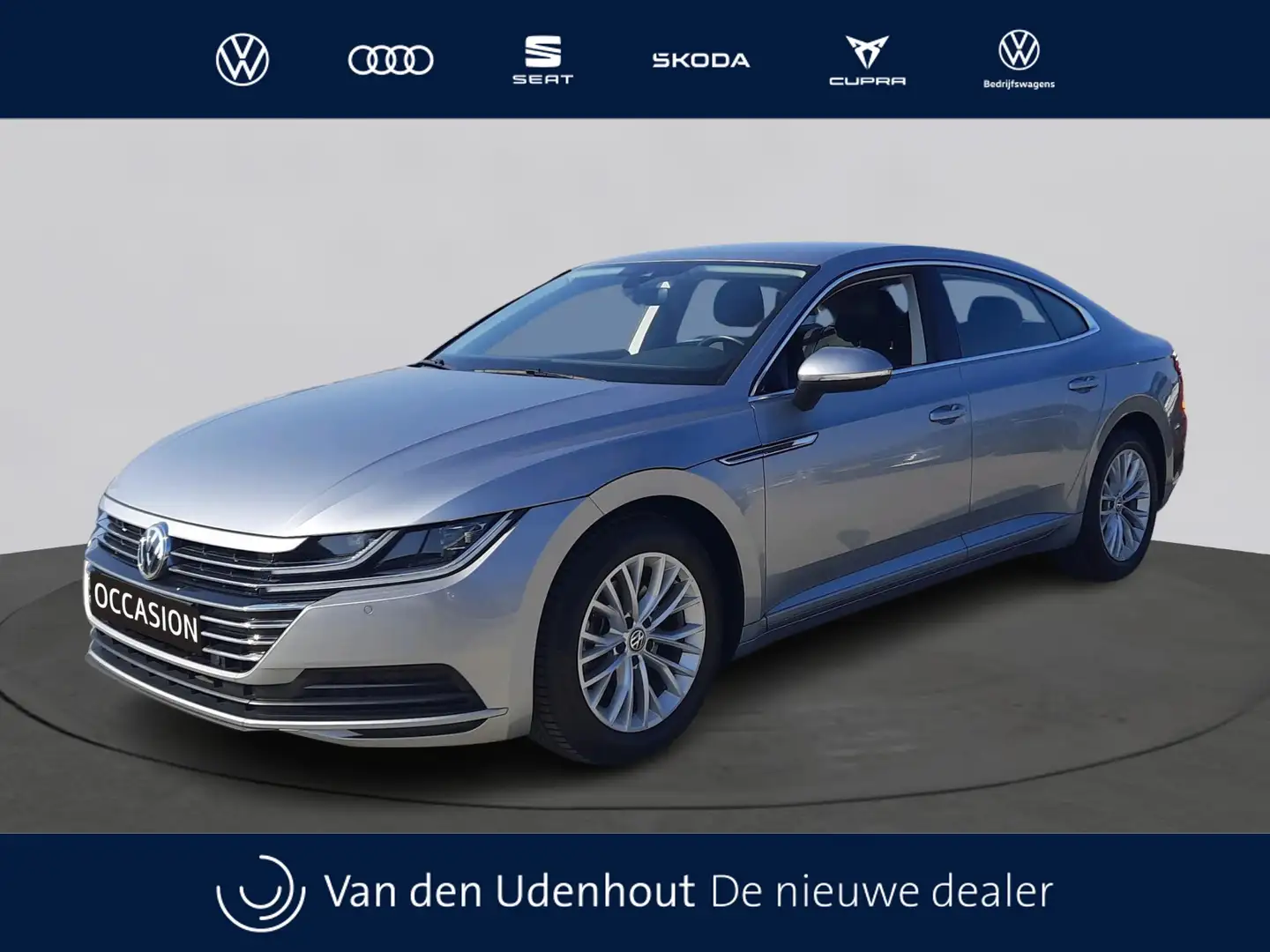 Volkswagen Arteon 1.5 TSI 150 pk TSI DSG Automaat Executive | PDC | Grijs - 1