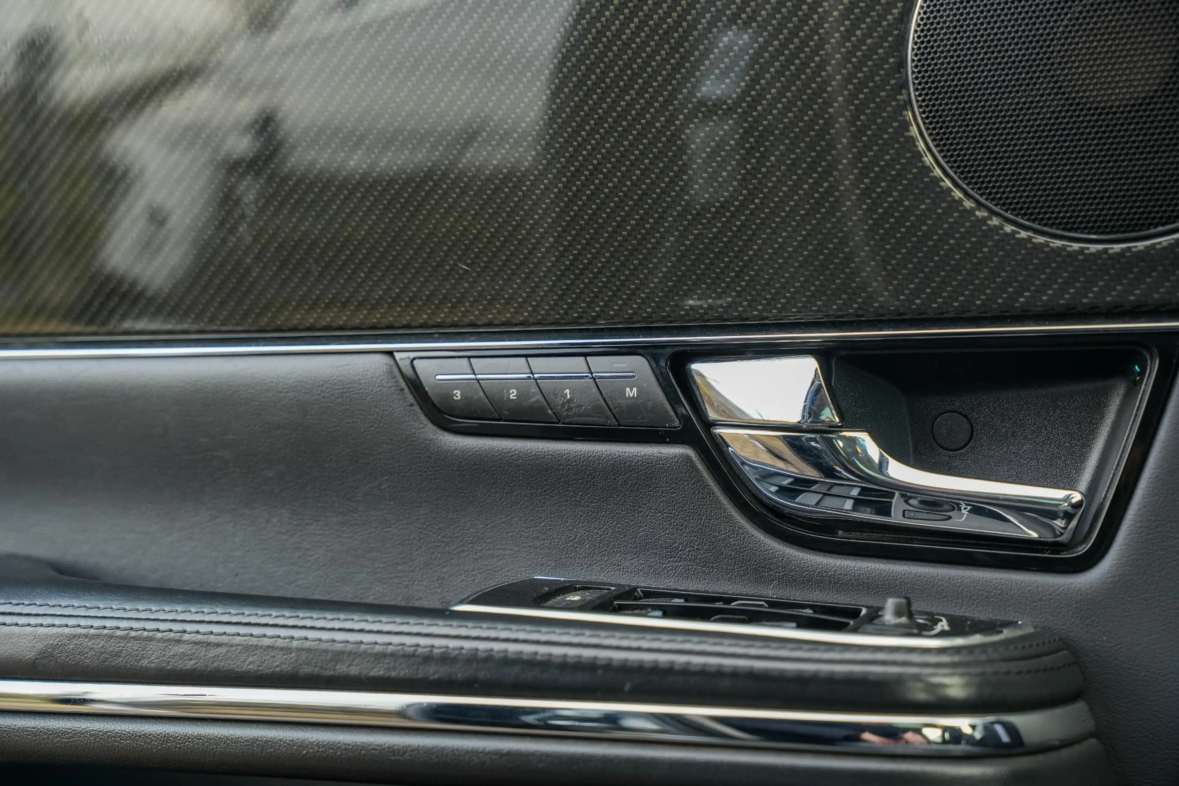 Jaguar XJ 3.0 V6D Portfolio Panodak Leer Navigatie Camera Cr — photo 24