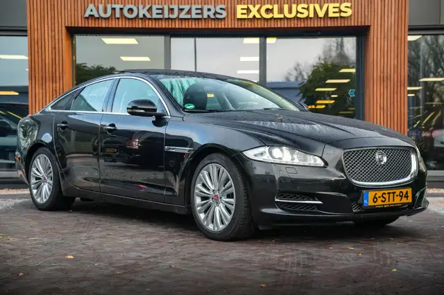 Jaguar XJ 3.0 V6D Portfolio Panodak Leer Navigatie Camera Cr