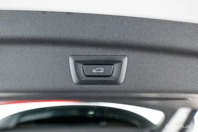 BMW 2 Series view 9