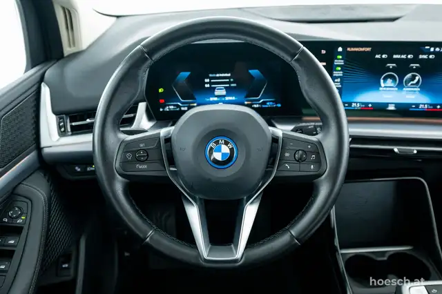 BMW 2 Series view 6