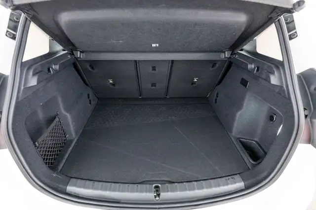 BMW 2 Series view 8