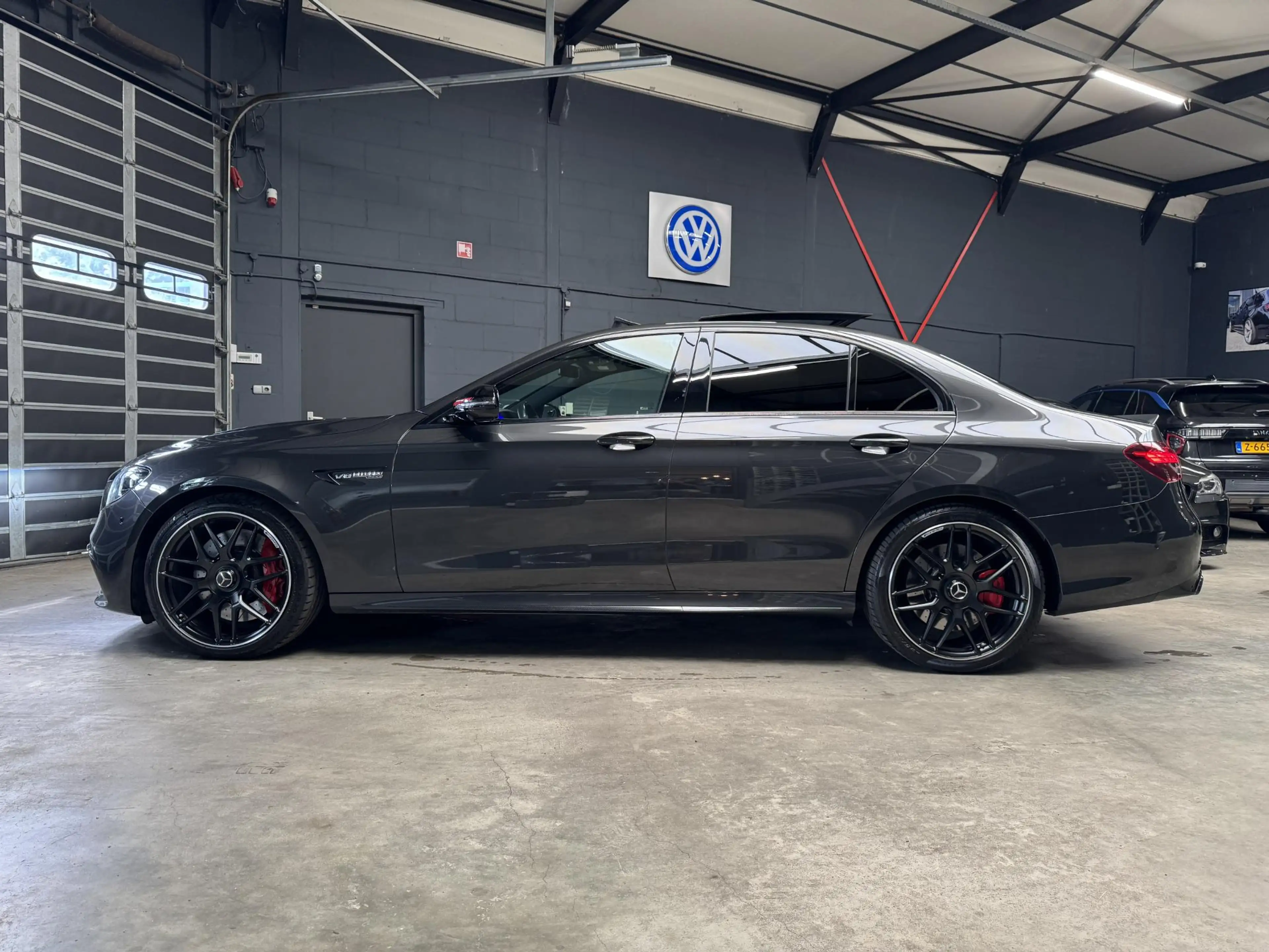 Mercedes-Benz E 63 AMG S 4MATIC+ PANO-CARBON-360-MULTI BEAM — photo 10