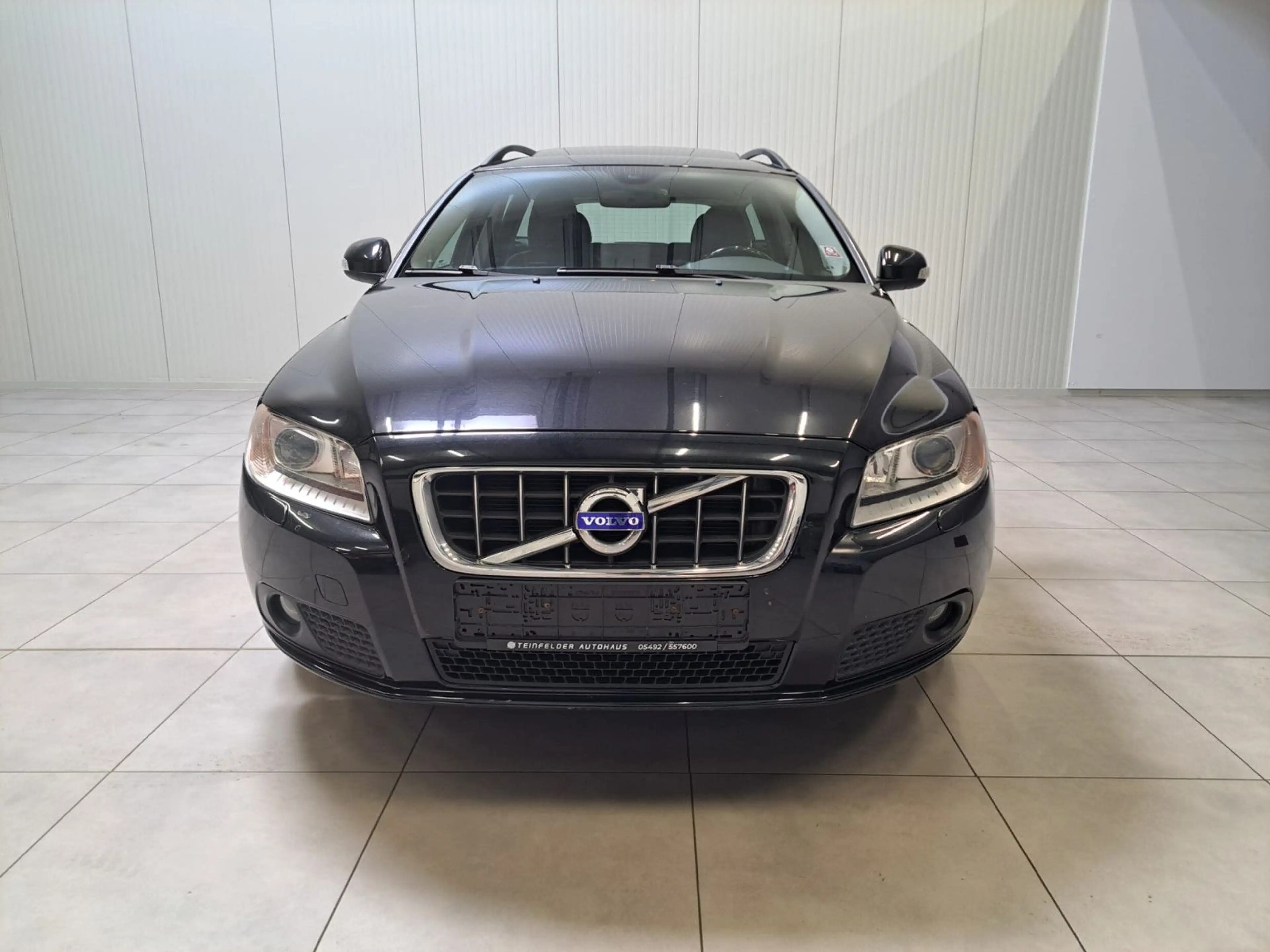 Volvo V70 / SCHIEBEDACH / NAVI / XENON / LEDER — photo 2