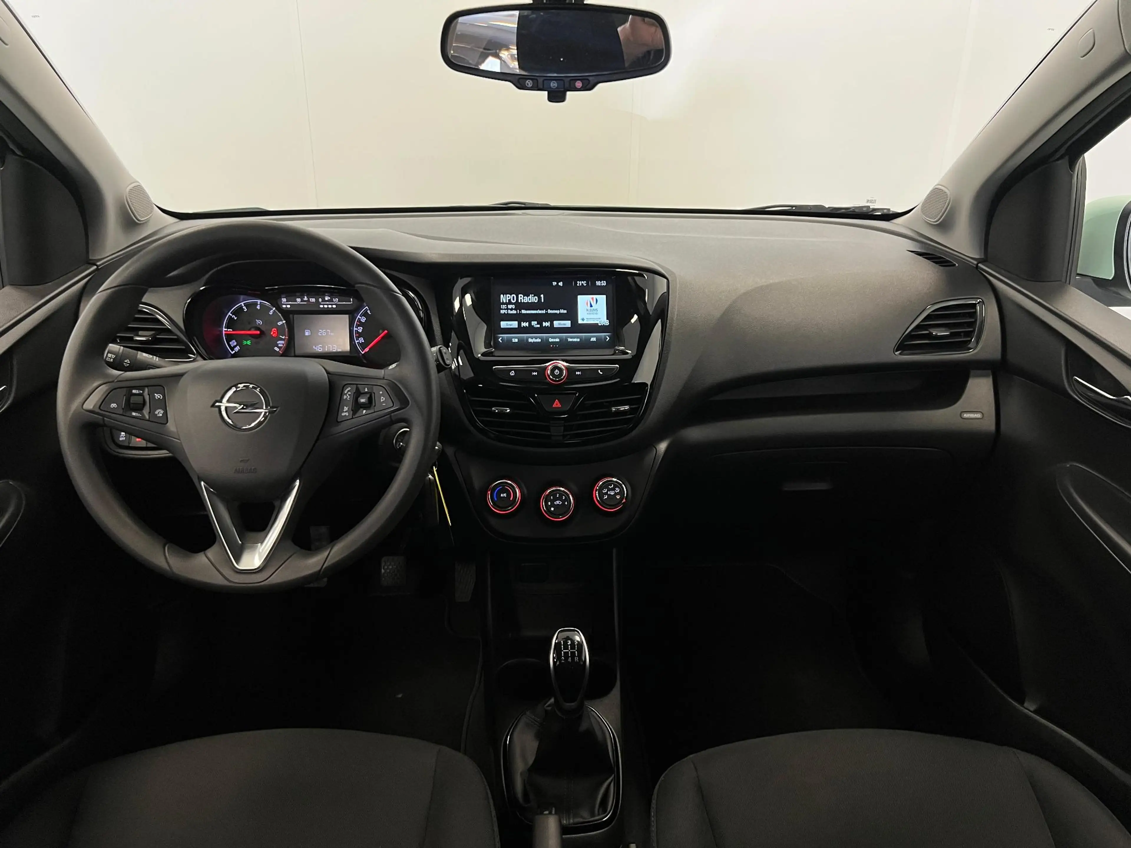 Opel Karl 1.0 Rocks Online Edition AIRCO / TREKH. / CARPLAY — photo 2