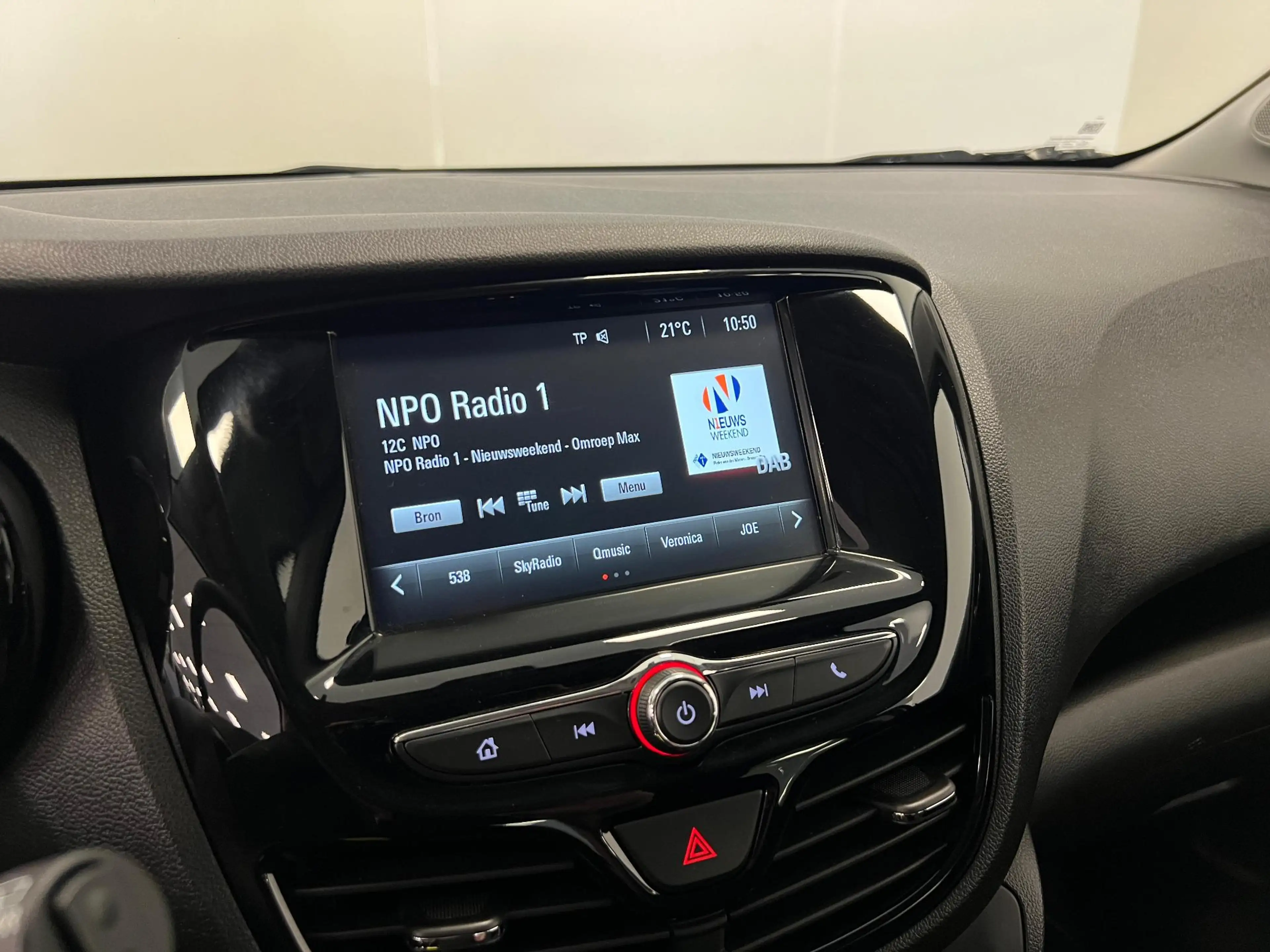 Opel Karl 1.0 Rocks Online Edition AIRCO / TREKH. / CARPLAY — photo 15