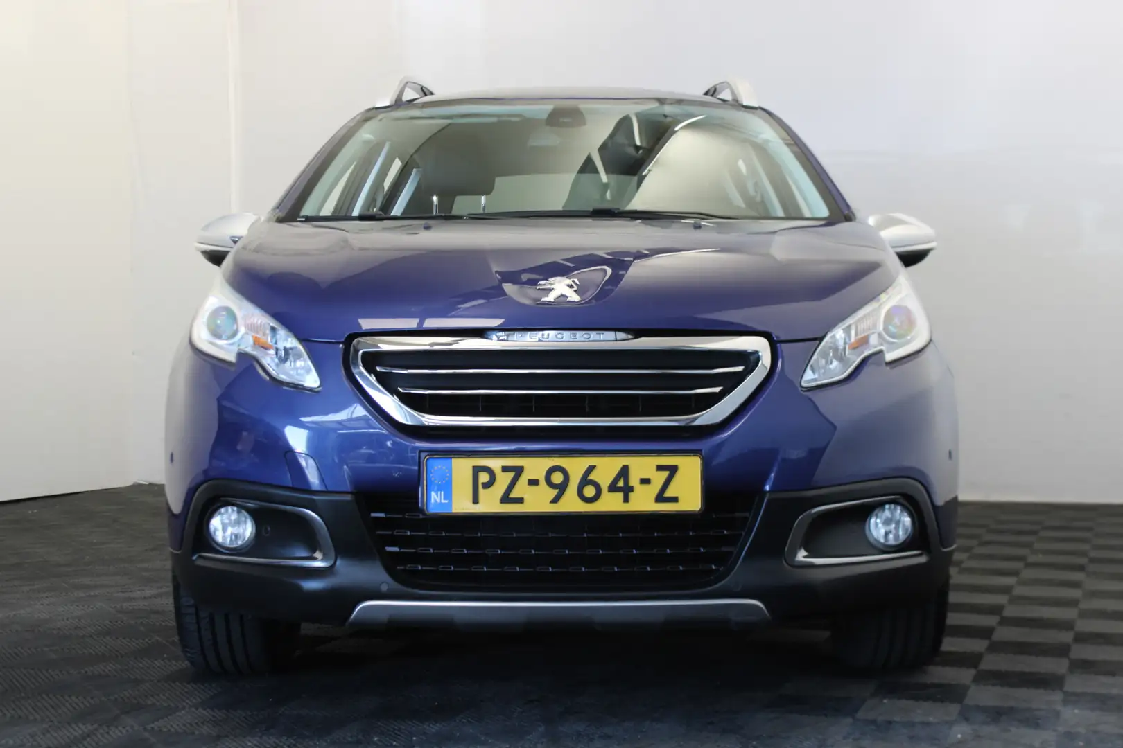 Peugeot 2008 1.2 PureTech Allure Blauw - 2