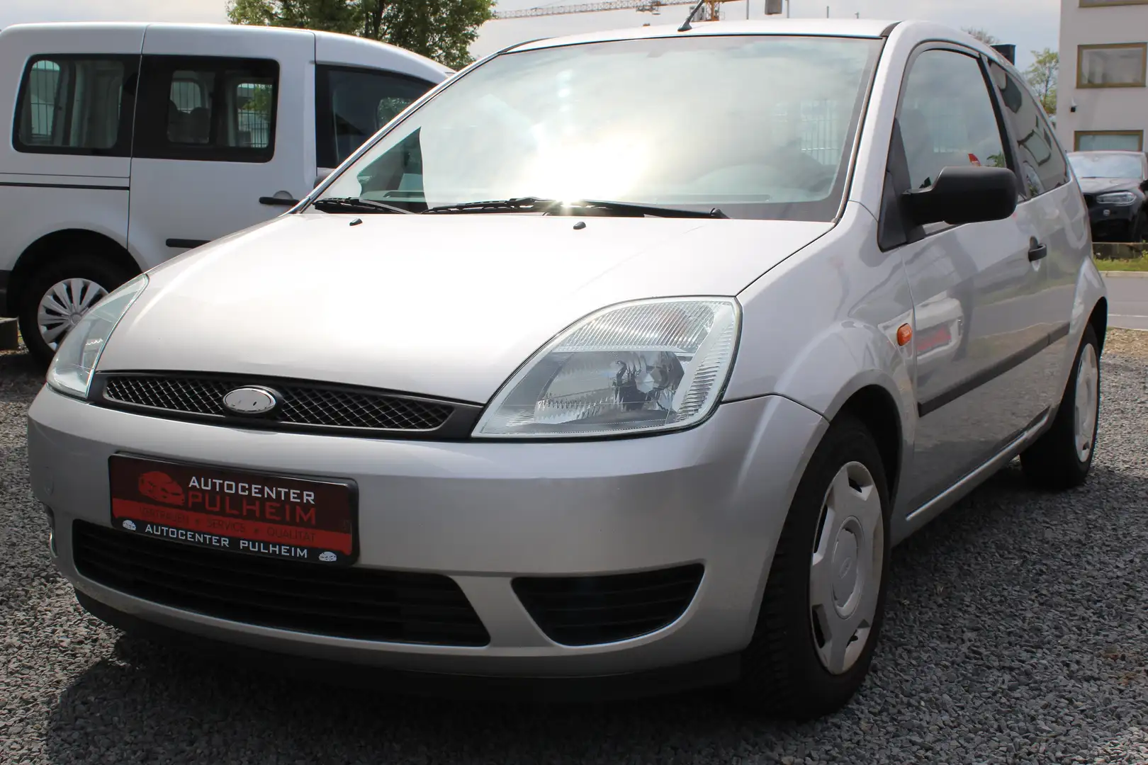 Ford Fiesta Klima°Radio°Tüv Neu°Servo Silber - 2