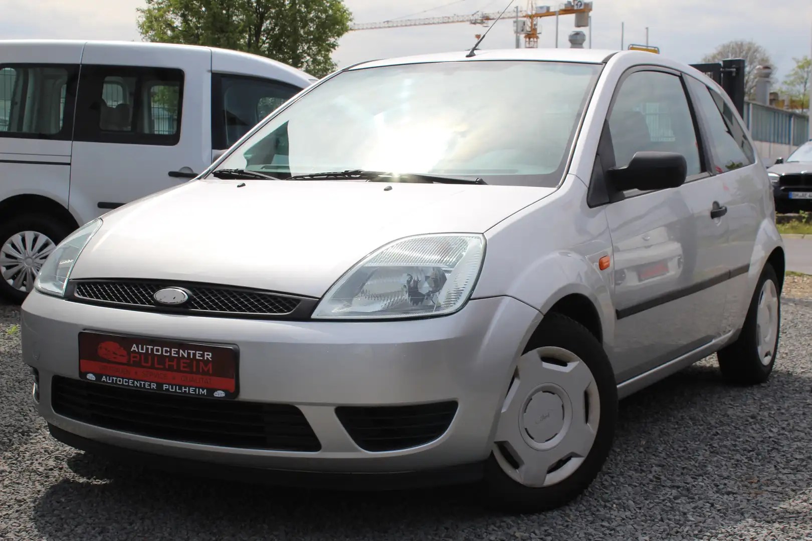 Ford Fiesta Klima°Radio°Tüv Neu°Servo Silber - 1