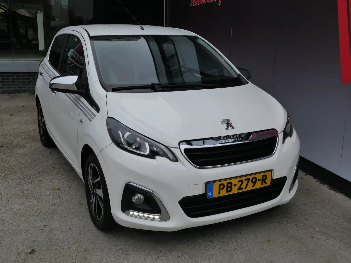 Peugeot 108 1.0 e-VTi COLLECTION | CLIMA | CARPLAY | CAMERA | bijela - 2