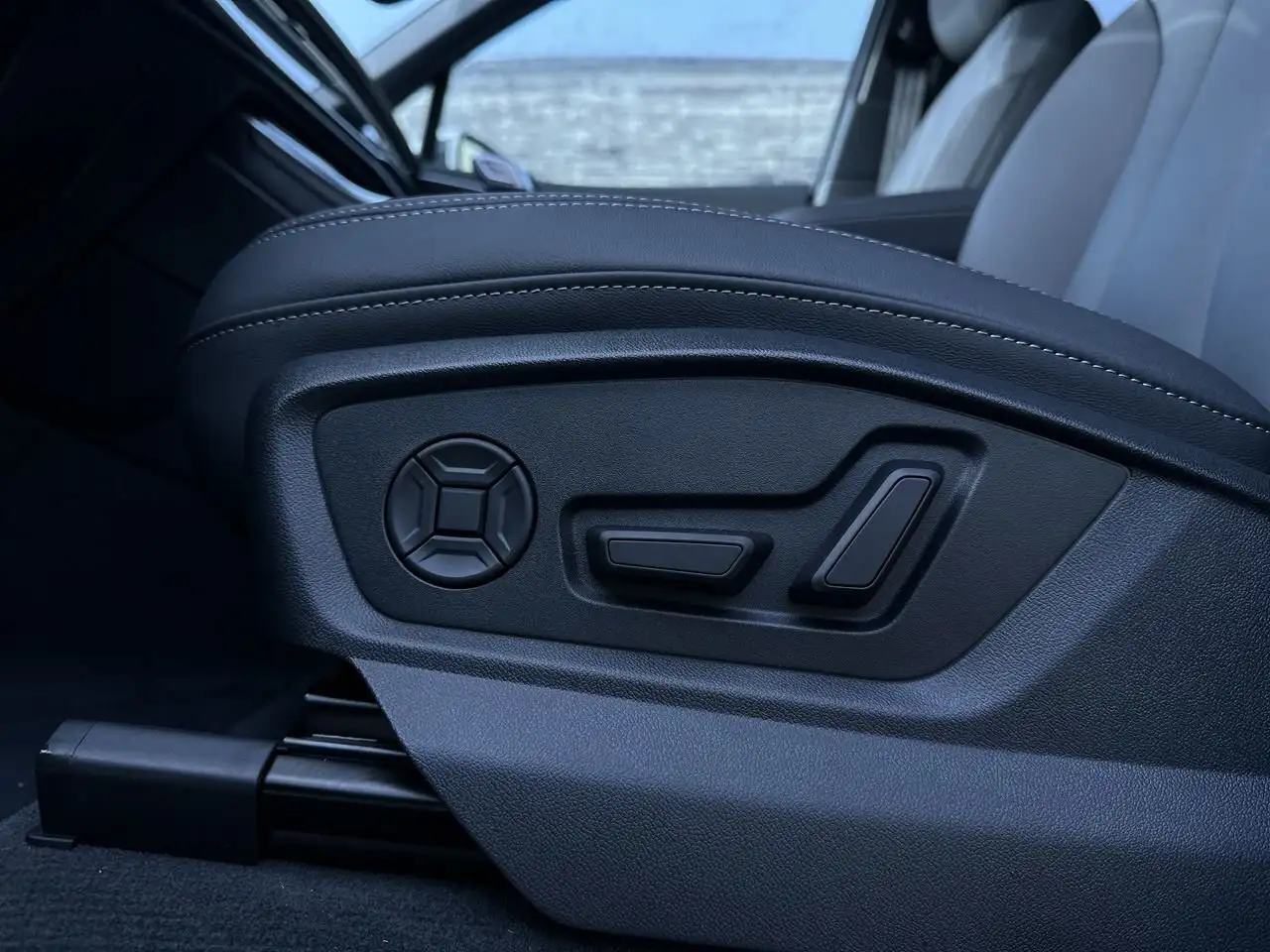 Audi Q7 снимка Audi Q7