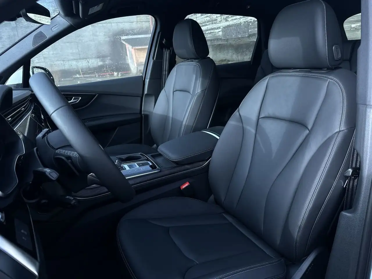 Audi Q7 снимка Audi Q7