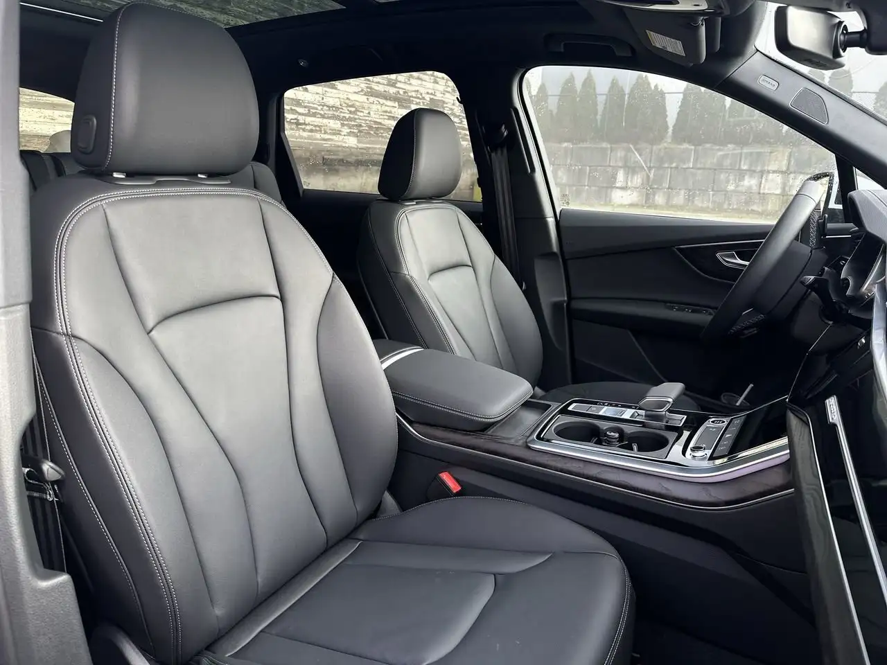 Audi Q7 снимка Audi Q7