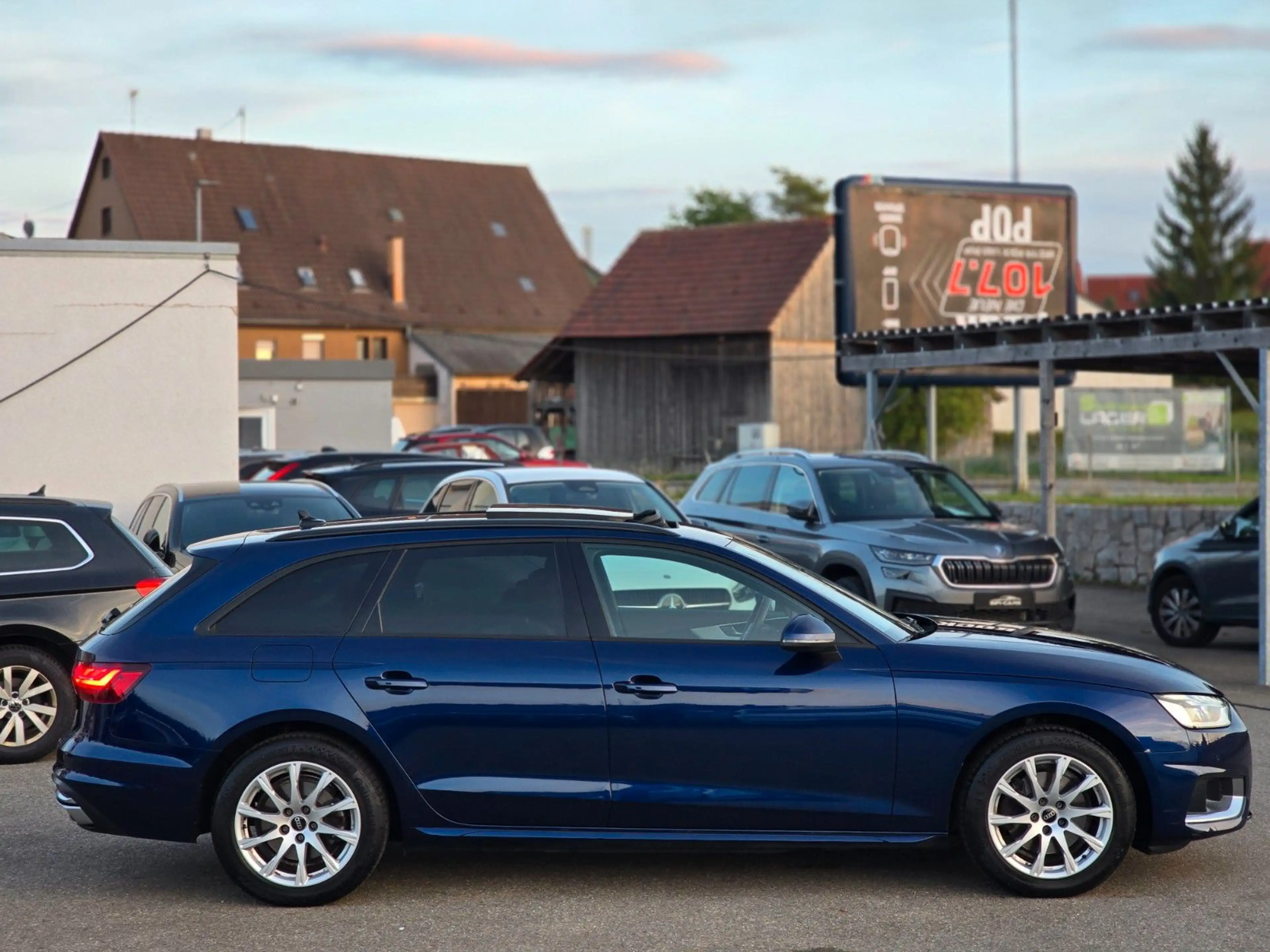 Audi A4 Avant 35 TDI*S-LINE INT.*NAVI*LEDER*LED*PANO* — photo 7