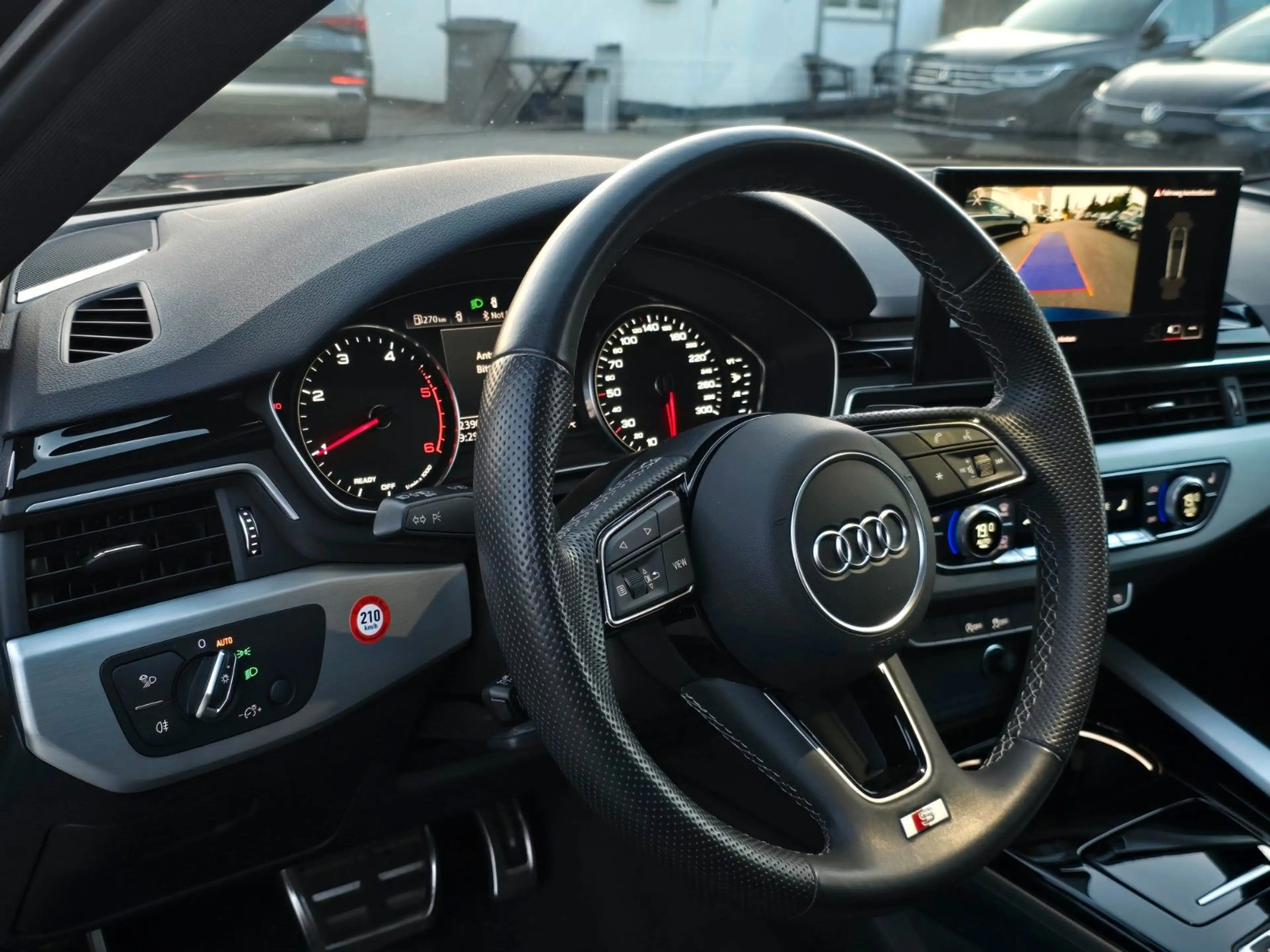 Audi A4 Avant 35 TDI*S-LINE INT.*NAVI*LEDER*LED*PANO* — photo 16