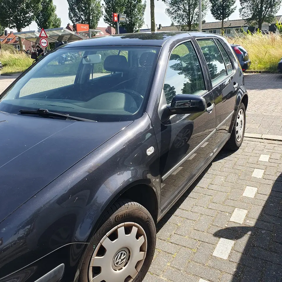 Volkswagen Golf 1.6-16V Trendline, foto 3