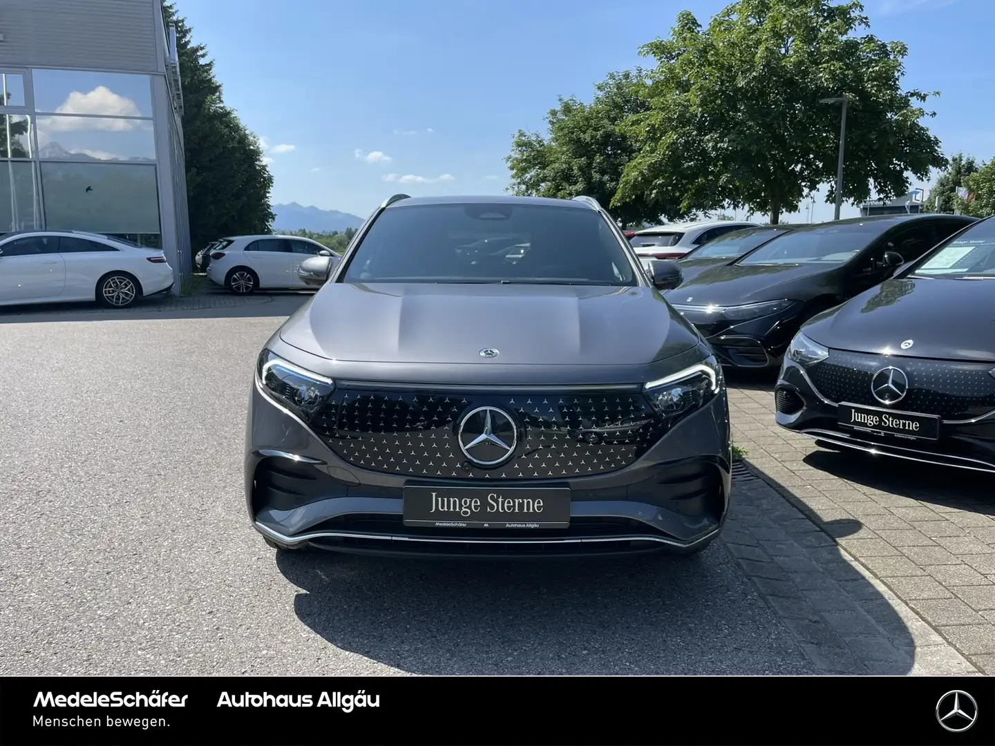Mercedes-Benz EQA 300 EQA 300 4M AMG Memory 360° HuD KeylessGO NP66 LED Gris - 2