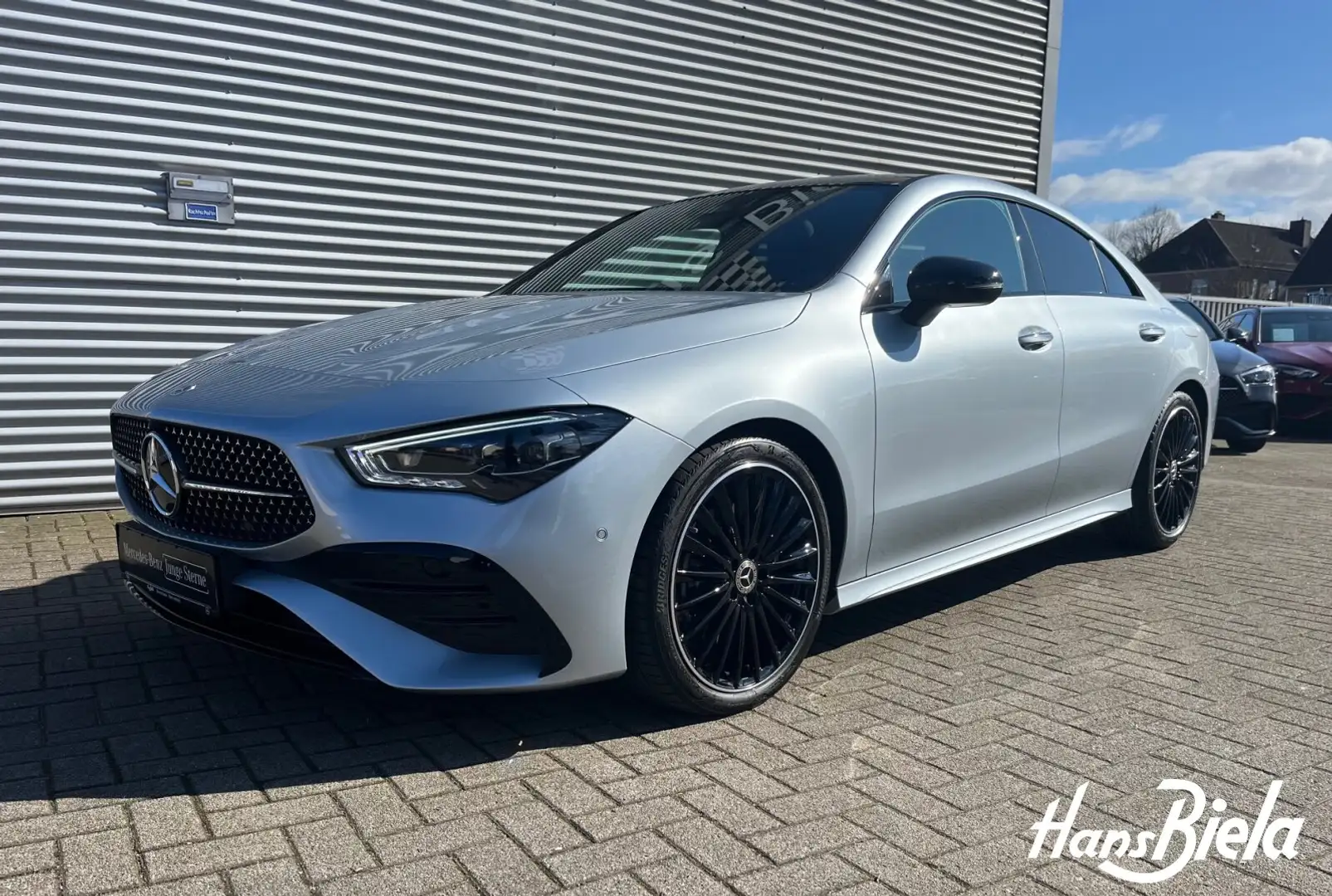 Mercedes-Benz CLA 220 CLA 220 d AMG/Night/19"/Pano/Multi/Kam/Mem/Stdh SH Zilver - 2